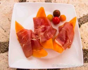 Melon and prosciutto: a perfect Italian starter for Summer!